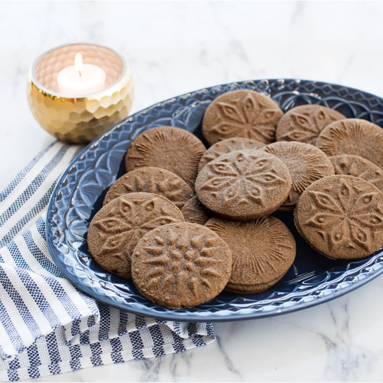 Brown Sugar & Cardamom Stamped Shortbread Cookies - Nordic Ware