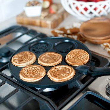 Nordic Ware Holiday Pancake Pan