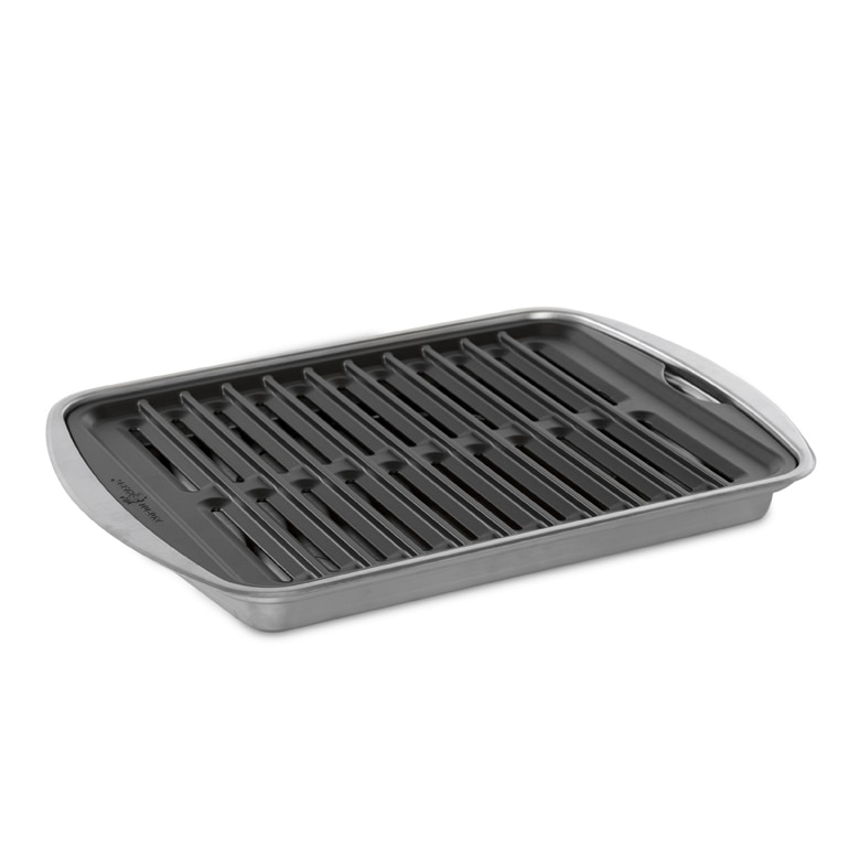 Nordic Ware 21 1/8 x 15 13/16 x 2 5/16 Aluminum Roasting Pan with  Non-Stick Carbon Steel Rack 35702