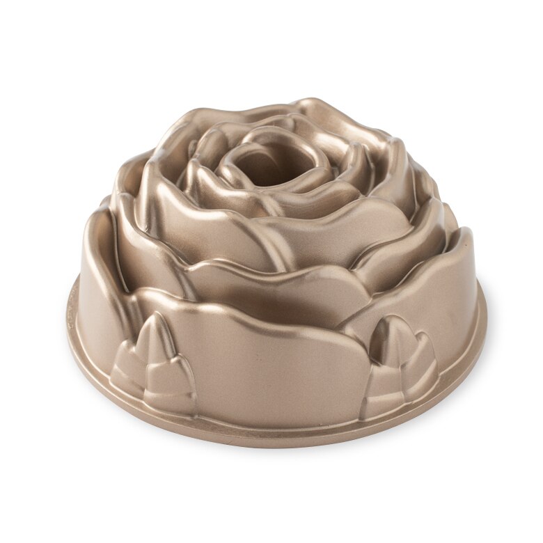 Magnolia Bundt® Pan | Cast Aluminum Bakeware | Nordic Ware