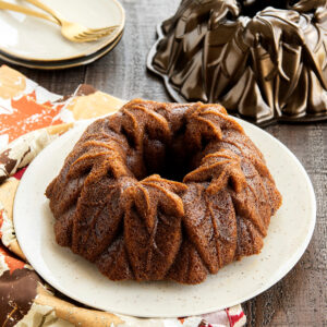 Harvest Leaves Bundt® | Autumn Cake Pan | Fall Bakeware | Nordic Ware