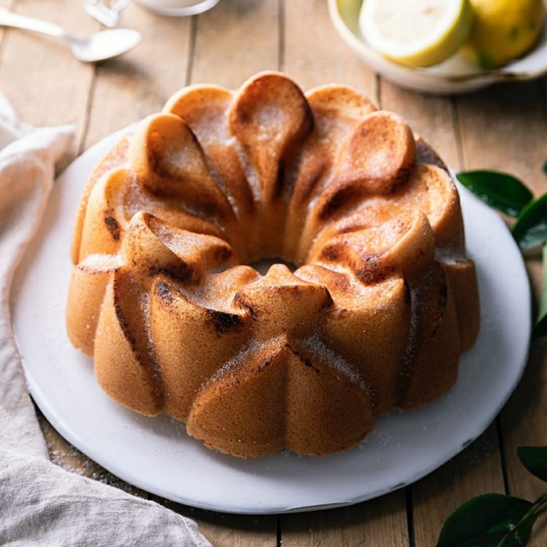 Magnolia Bundt® Pan | Cast Aluminum Bakeware | Nordic Ware