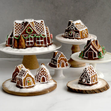 NW 81948 Cozy Village Gingerbread House Bundt Cake Pan by Nordic Ware