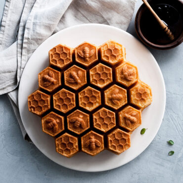Rosh Hashanah Honeycomb Cake Mold