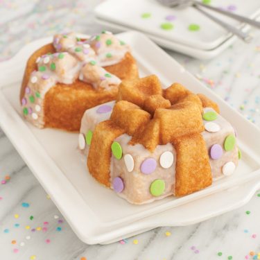 Gift Cakelet Pan - Baking Bites