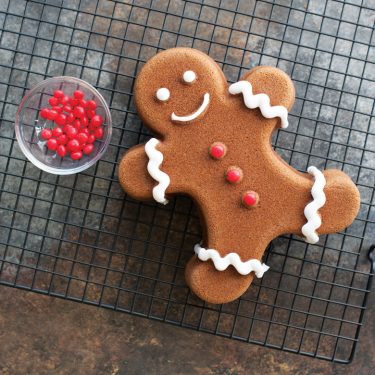 Gingerbread Man Cake