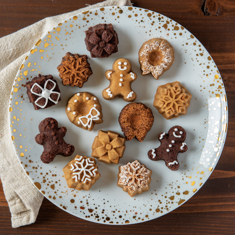 Cocoa Almond Holiday Cakelets - Nordic Ware
