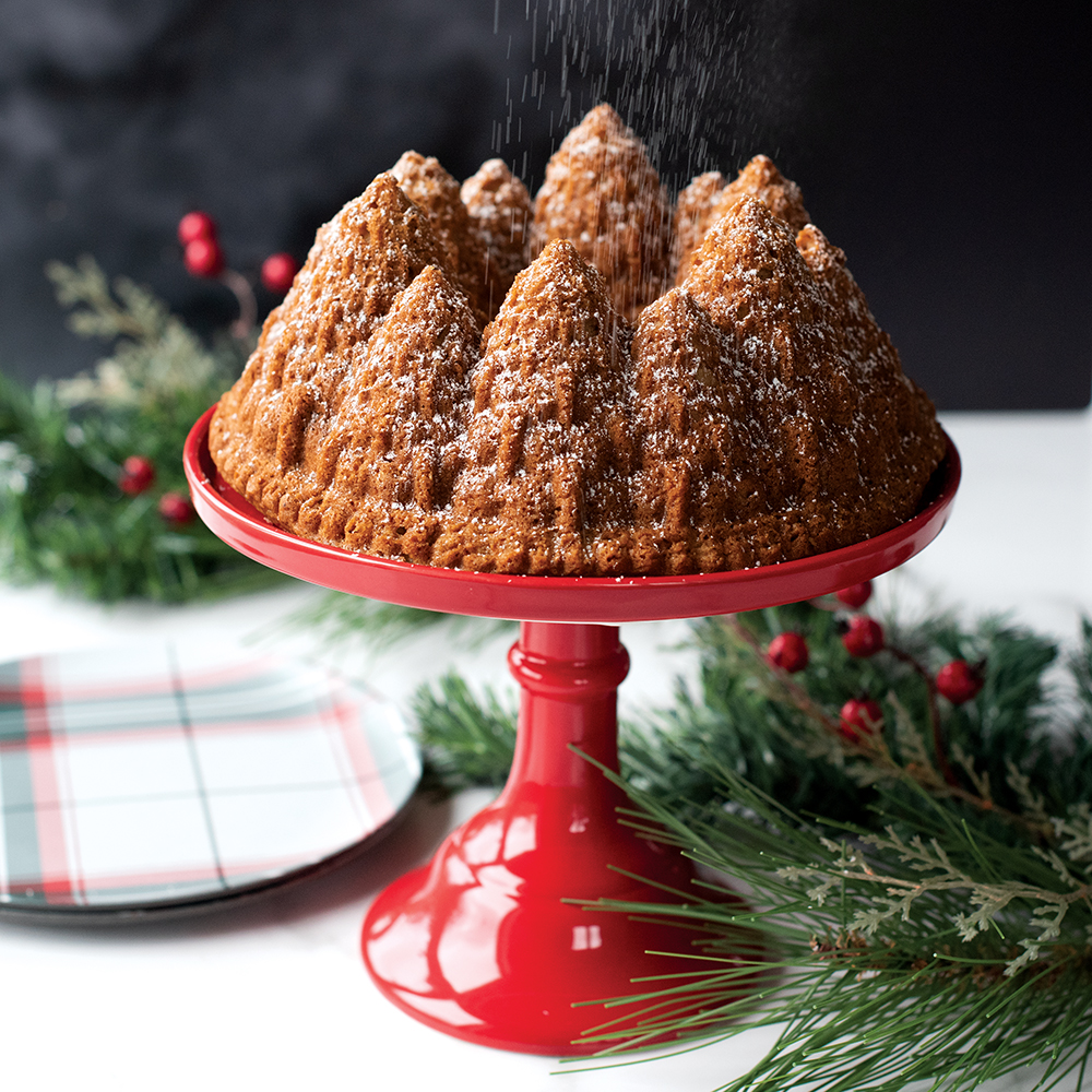  Nordic Ware Holiday Bundt Tree Pan: Christmas Tree Bundt Pan:  Home & Kitchen