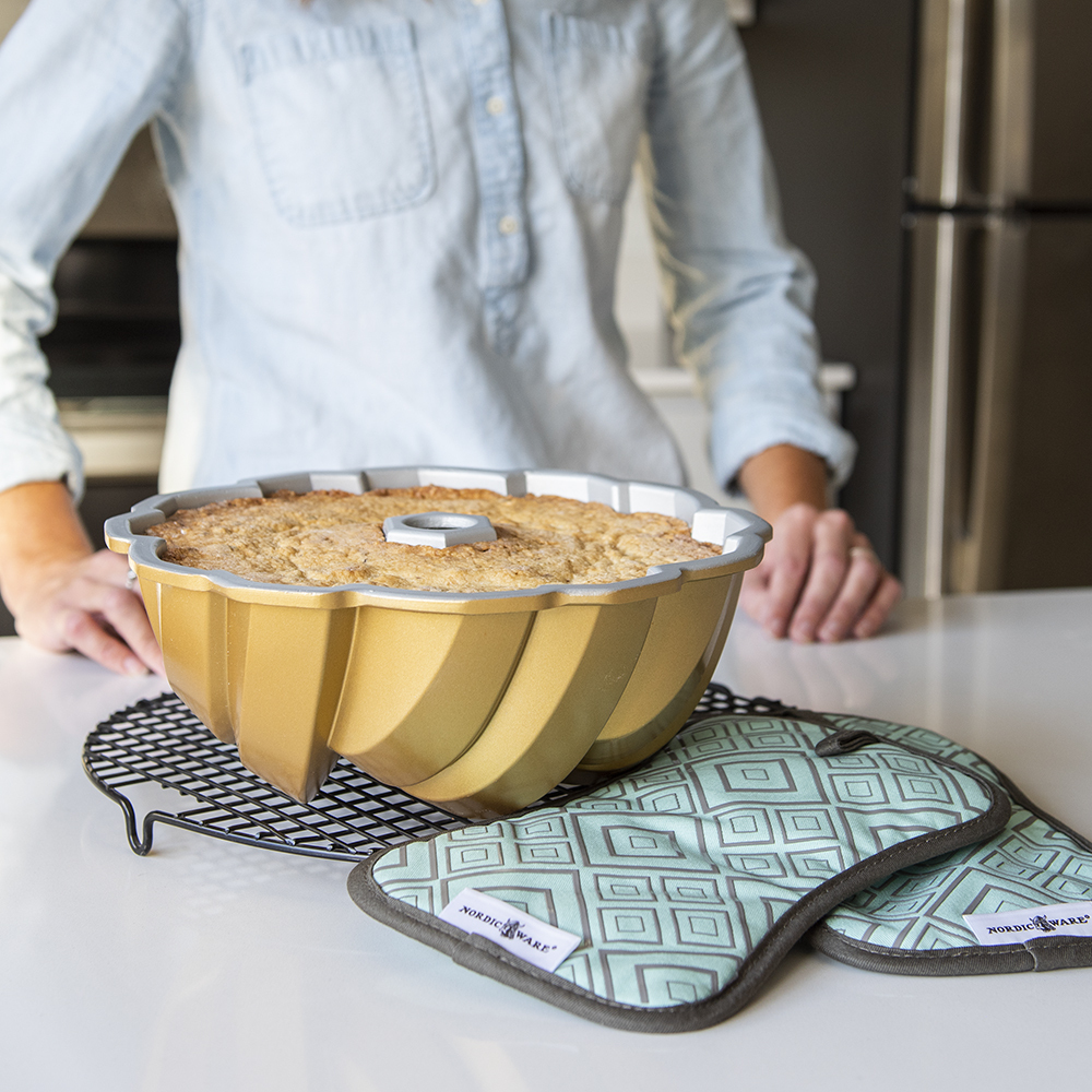 Nordic Ware Classic Bundtlette Pan – Mockingbird Hospitality