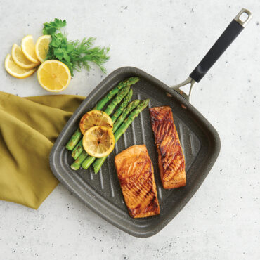  Nordic Ware Cast Grill N' Sear Oven Pan 11.75 x 15.5