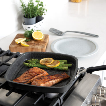  Nordic Ware Cast Grill N' Sear Oven Pan 11.75 x 15.5
