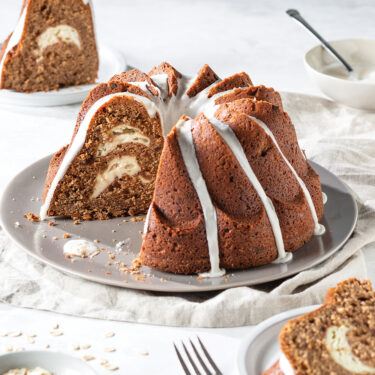 Oatmeal Cream Bundt Cake