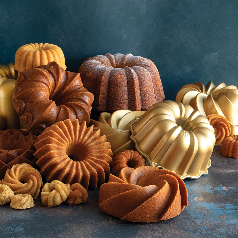 Image of baked Bundt cakes and Bundt Pans in a beauty shot