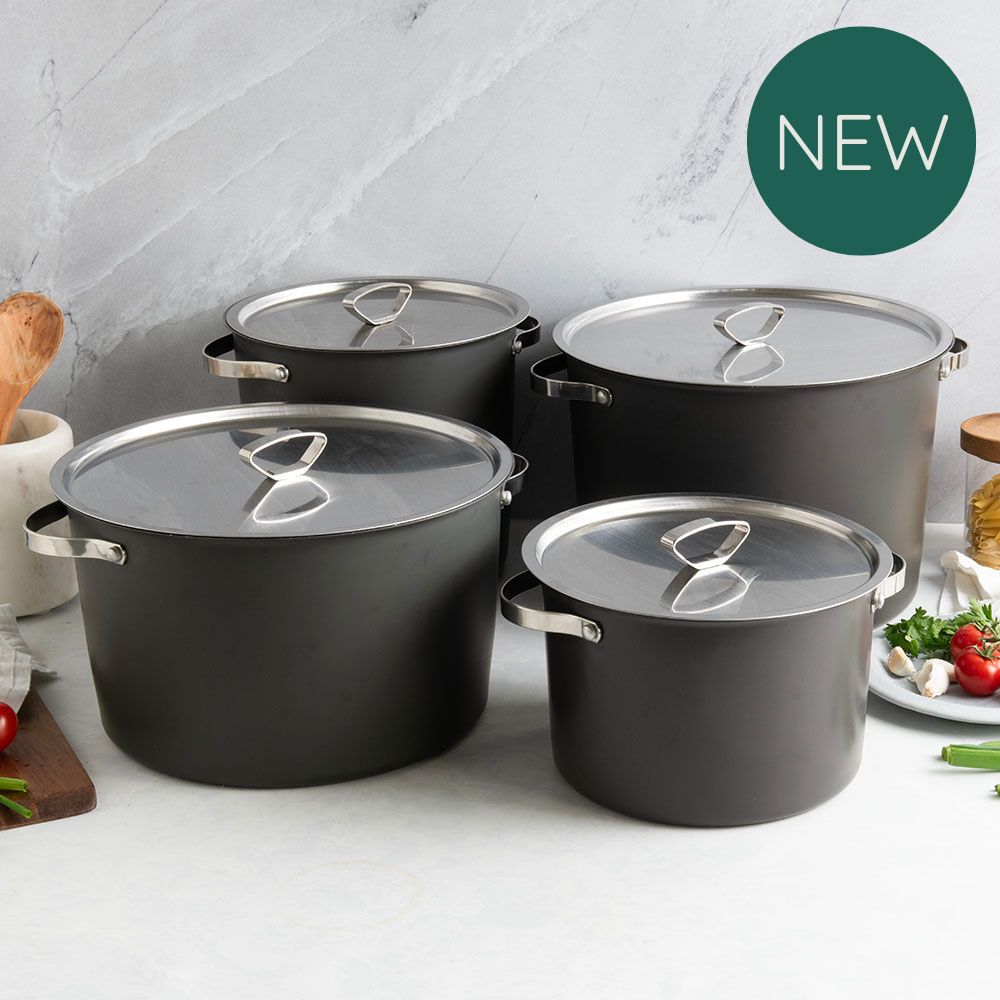 Image of Verde Stock Pots in Kitchen scene with new callout